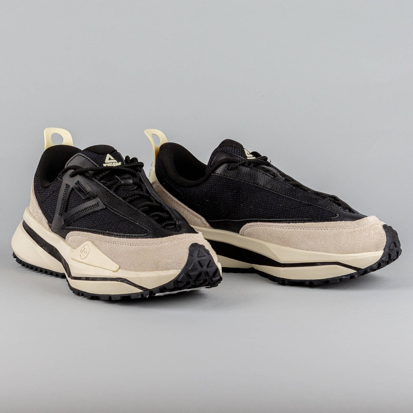 Módne tenisky Peak Fashion Sport Shoes Taichi 2.0 - Retro Spirit From 70s Black/Off White