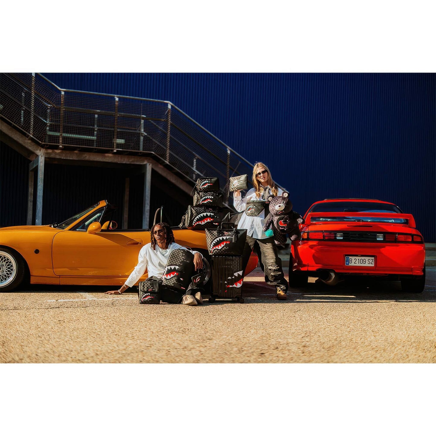 Taška Sprayground Speed Shark Side Swipe Savvy Crossbody Black