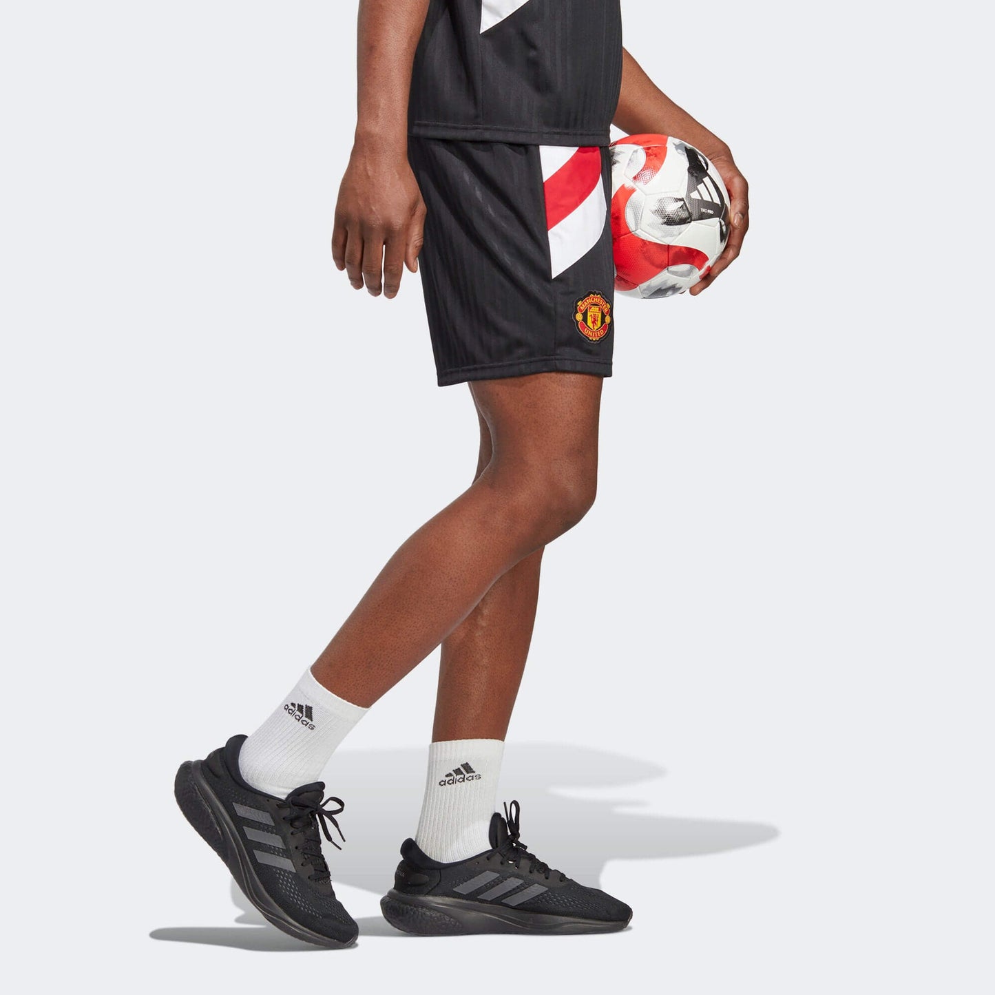 Adidas Men Manchester United Icon Shorts Black/White/Red