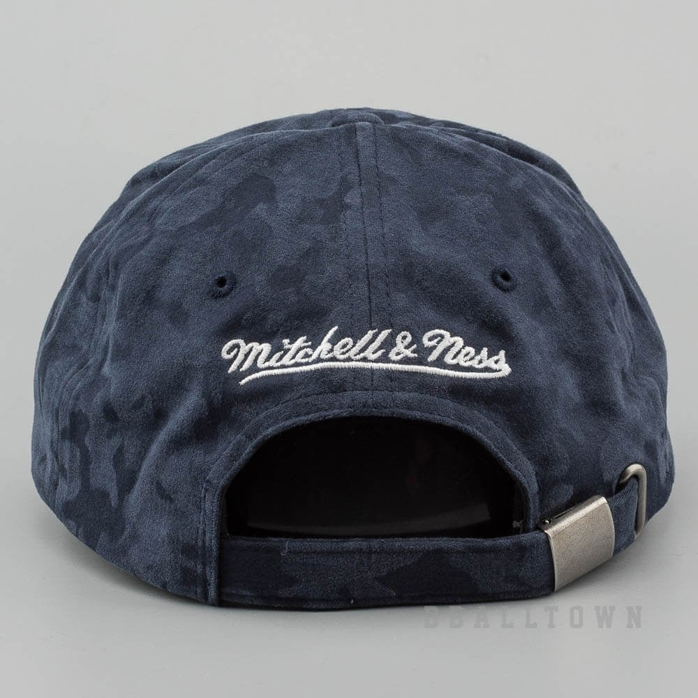 Mitchell & Ness Tonal Camo Strapback NBA - Cleveland Cavaliers Navy