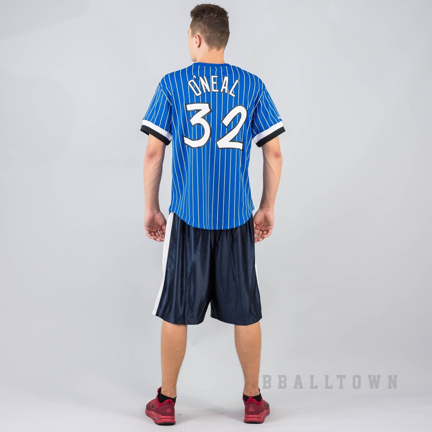 Mitchell & Ness NBA Name/Number Mesh V-Neck Orlando Magic / Shaquille O'Neal Royal/White
