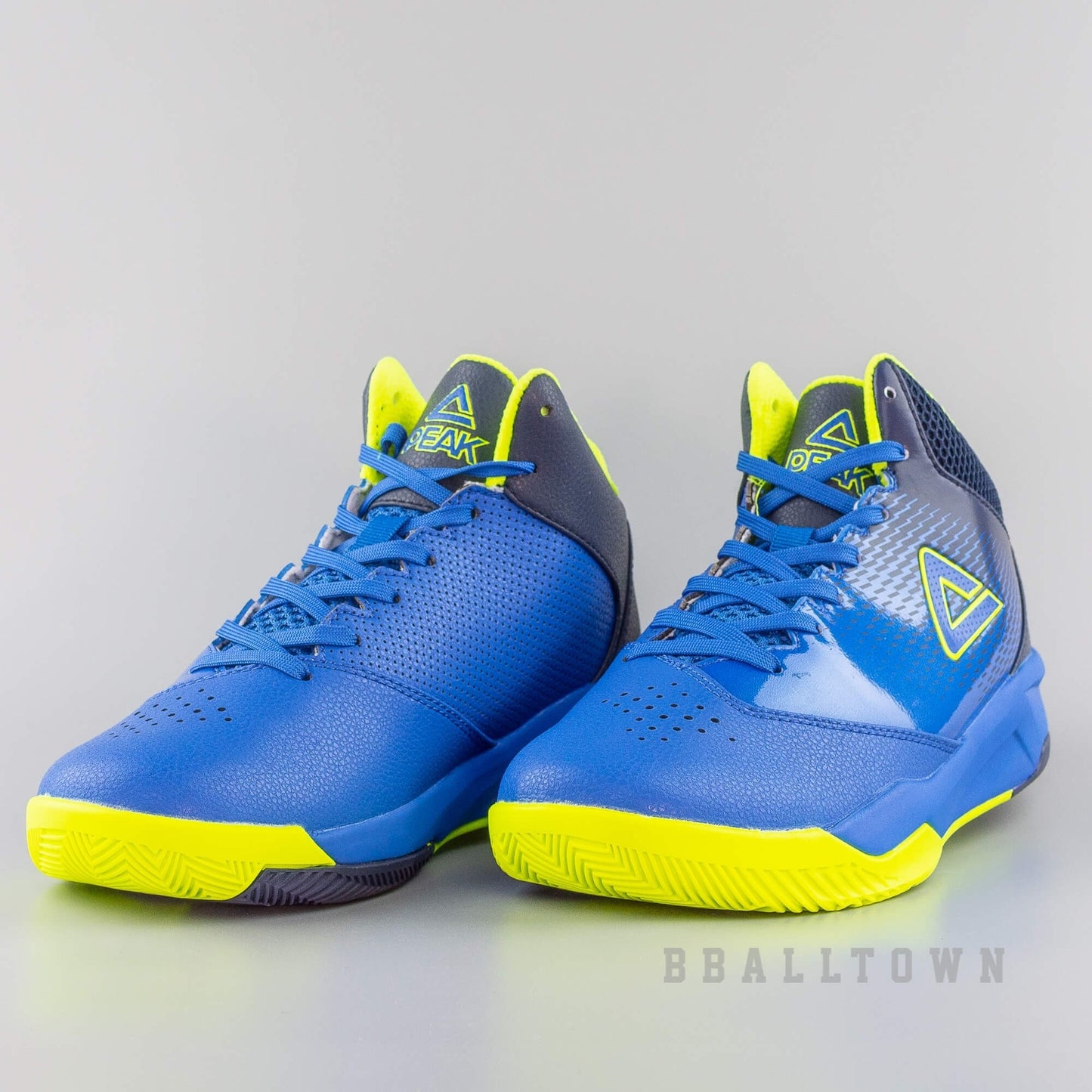 Detské basketbalové tenisky Peak Dwight Howard DH UP Kids Royal E73070A