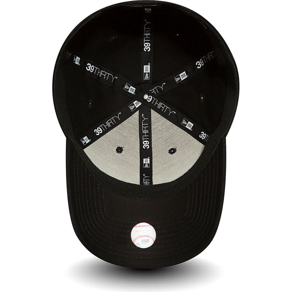 New Era Šiltovka 3930 MLB League Basic New York Yankees Black/White
