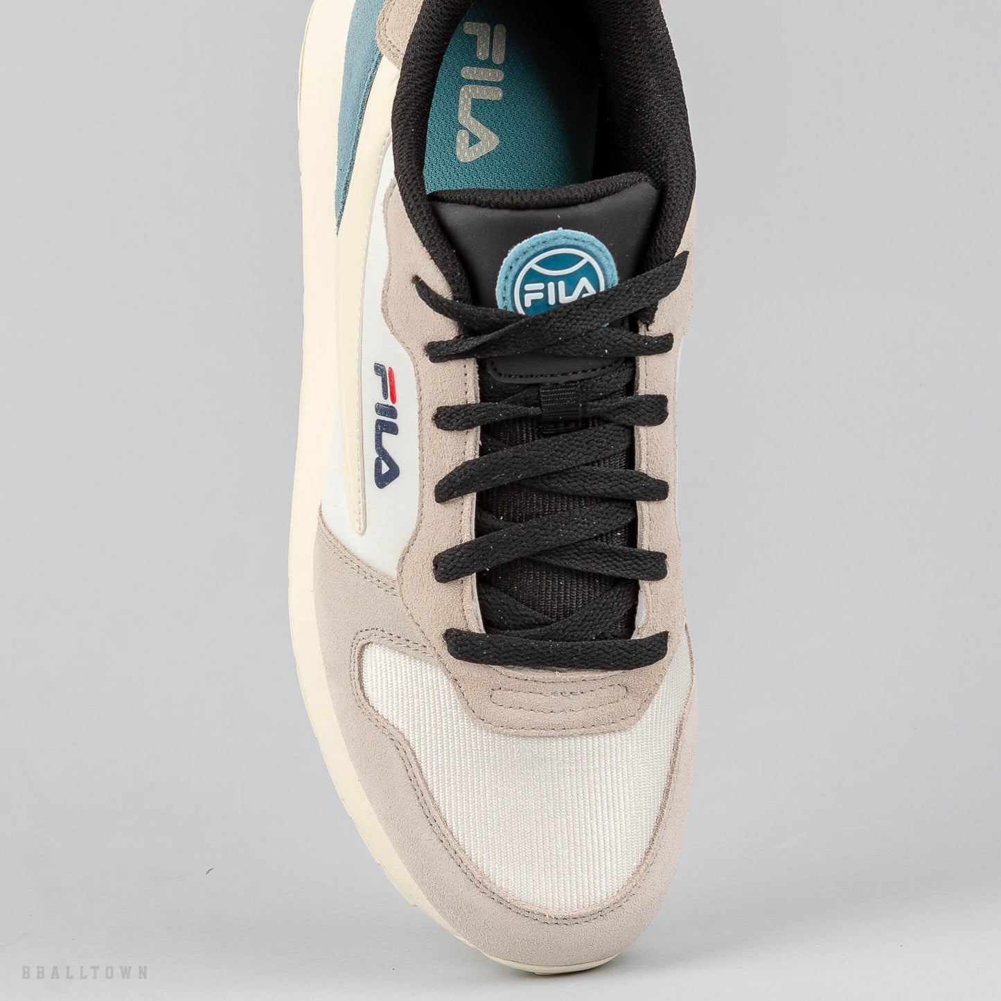 FILA RETROQUE QQ SNOW WHITE / CAMEO BLUE