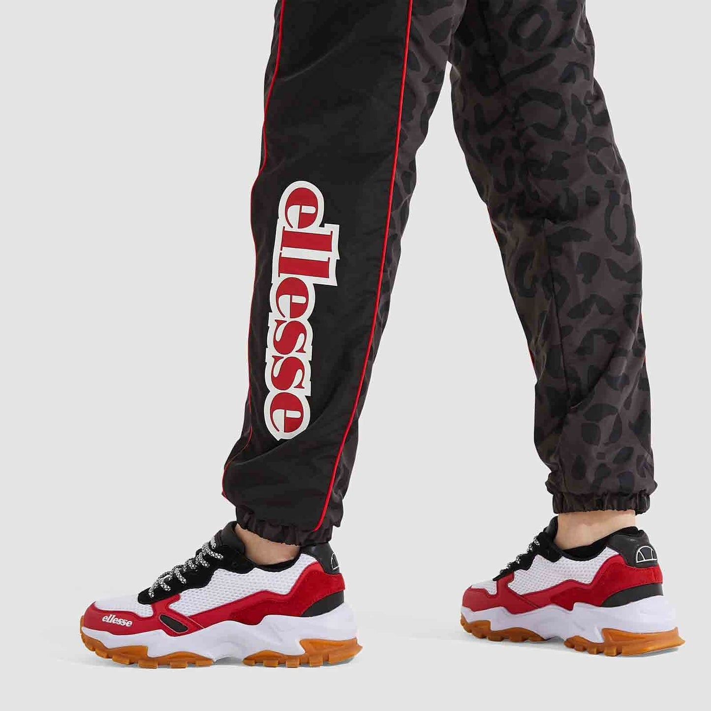 Dámske tepláky Ellesse Base Track Pant čierne