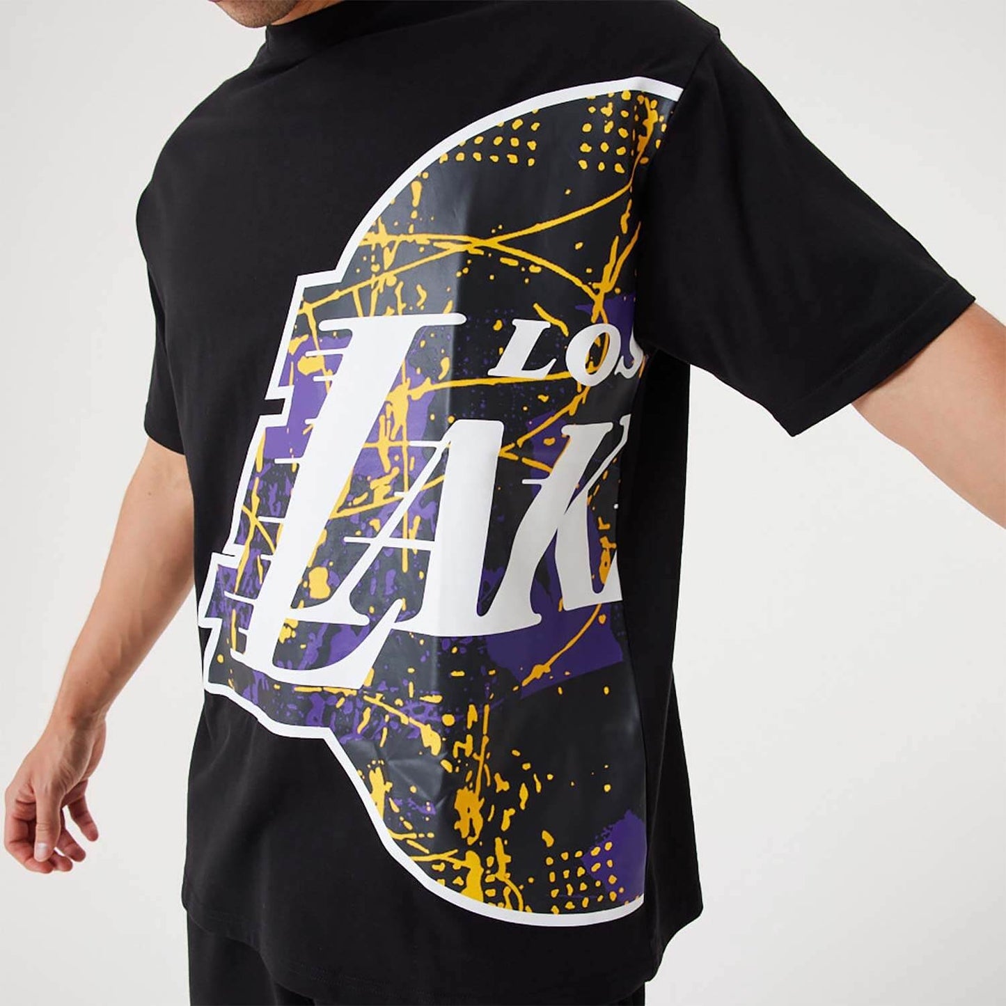 NEW ERA LA Lakers NBA Large Team Logo Black Oversized T-Shirt Black