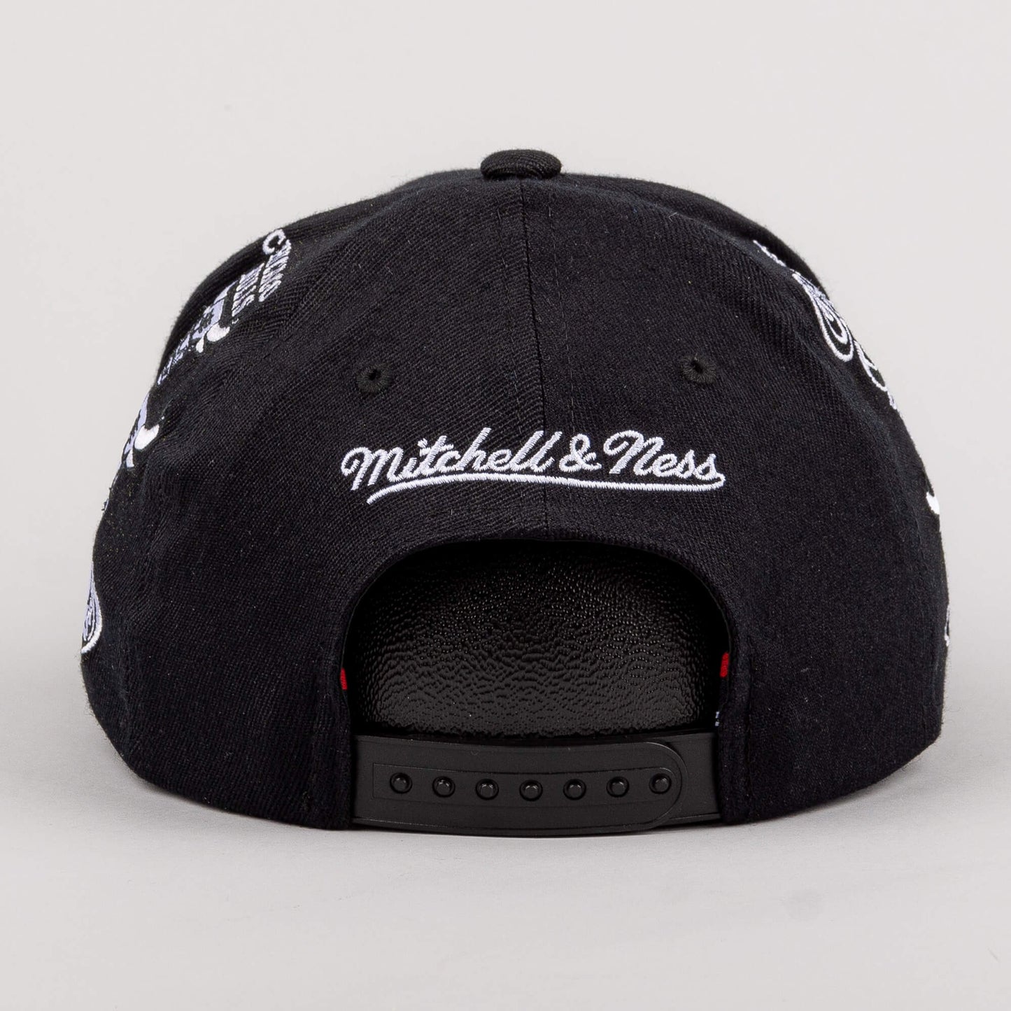 Mitchell & Ness NBA Logo Blast Chicago Bulls Black