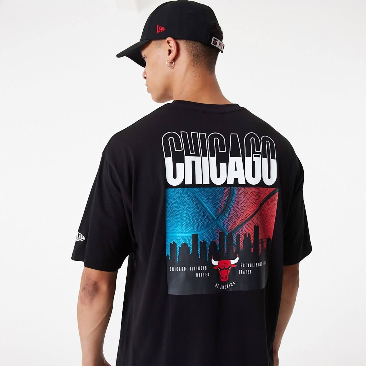 New Era NBA Chicago Bulls City Graphic Black Oversized T-Shirt Black