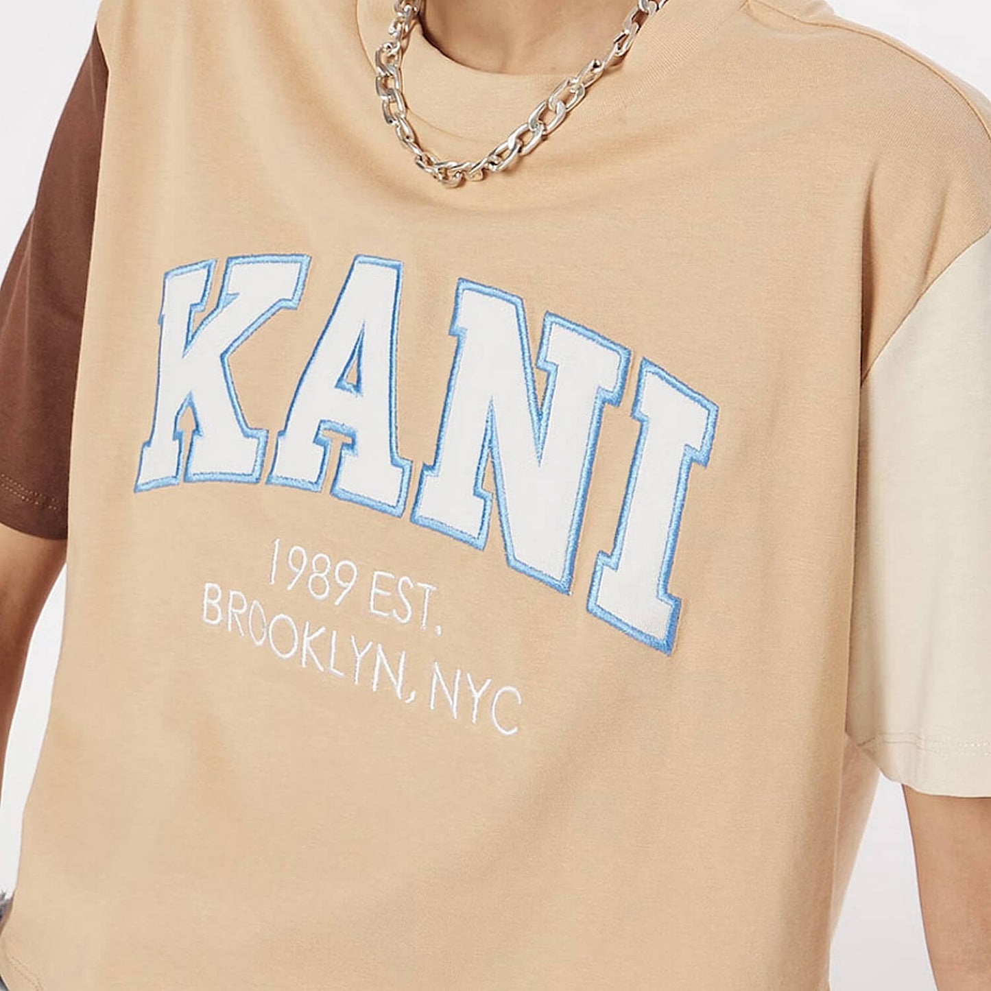 Karl Kani KK Serif Crop Block Tee sand/light sand/brown