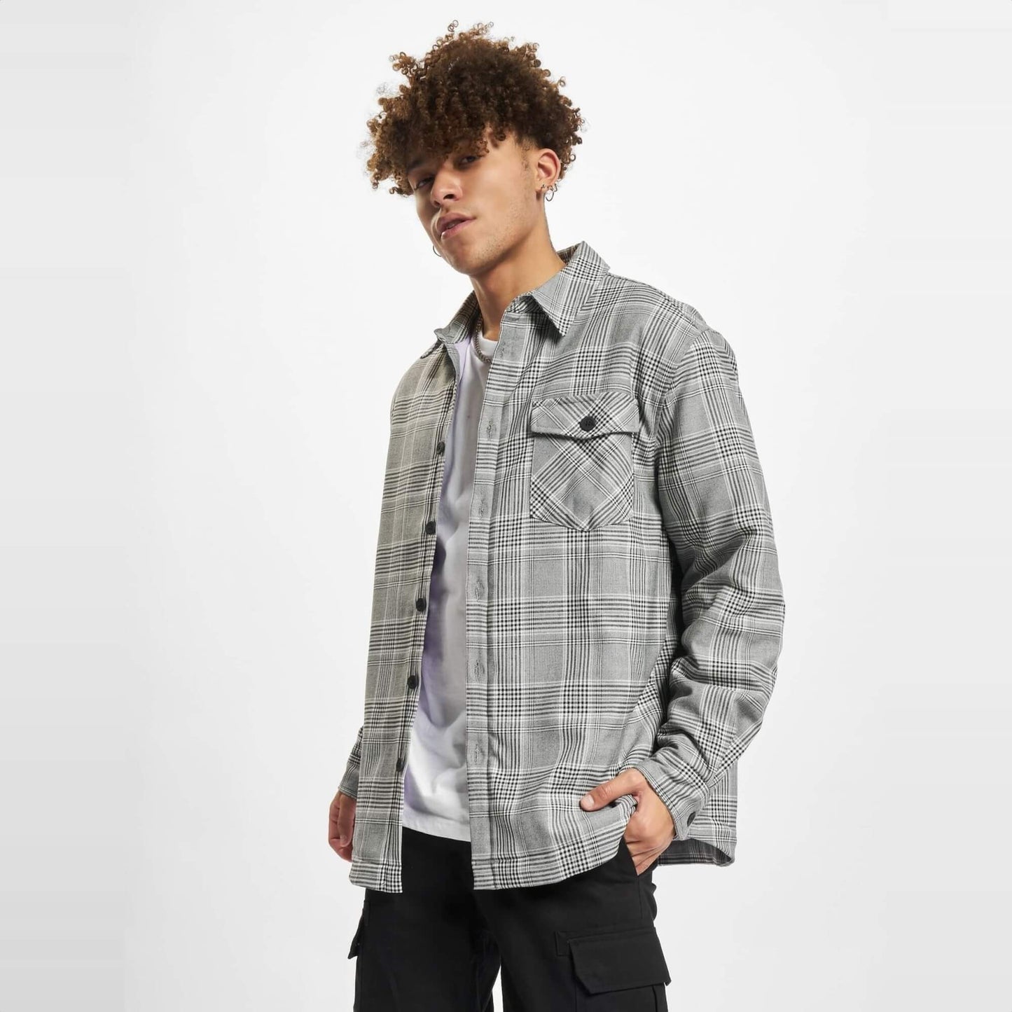 Pánska károvaná košeľová bunda Cayler & Sons Plaid Out Quilted Shirt Jacket čierno-biela
