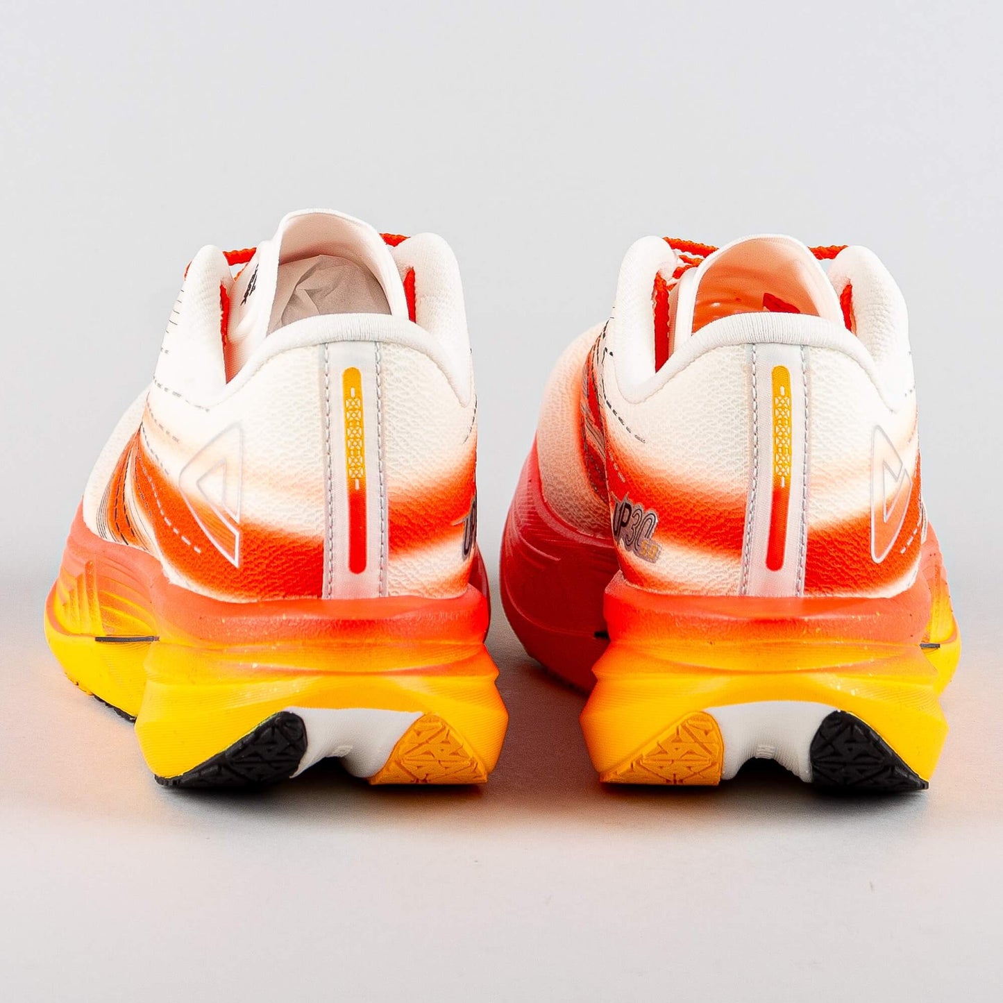 Peak Race Running Shoes Up30 5.0 Carbon  White/Orange
