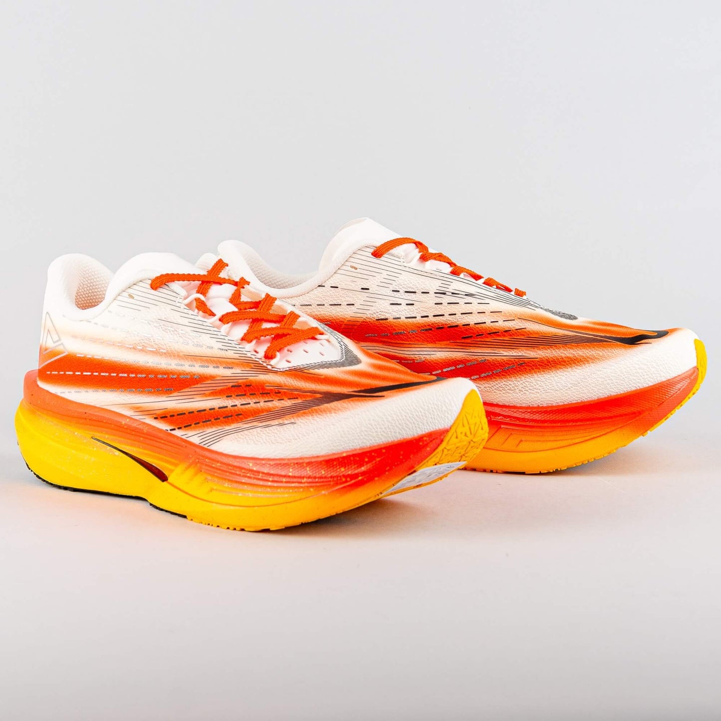 Peak Race Running Shoes Up30 5.0 Carbon  White/Orange