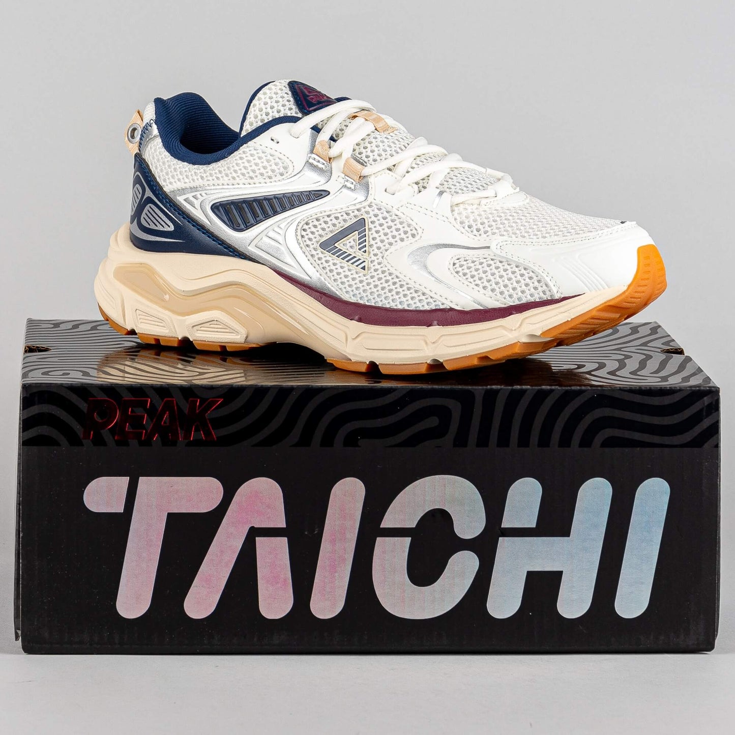 Peak Volkswagen Running Shoes Og-7K 3.0 White/Navy