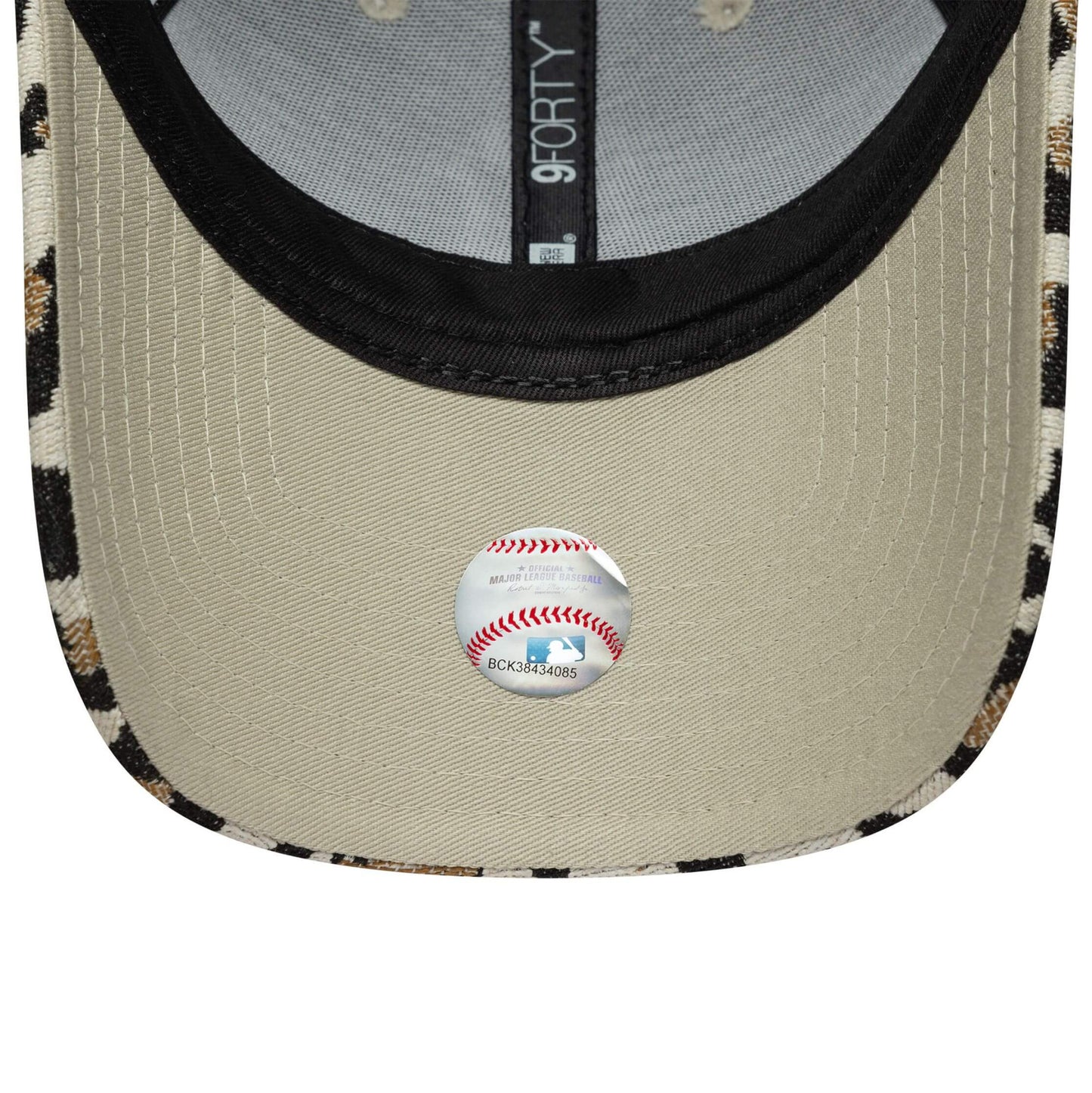 Dámska Šiltovka NEW ERA 940W MLB Leopard midi 9forty NEW YORK YANKEES maskáčová