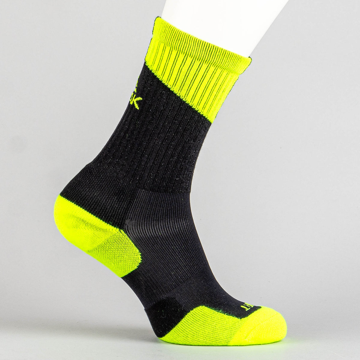 Basketbalové ponožky PEAK Basketball Pro Socks čierno-žlté