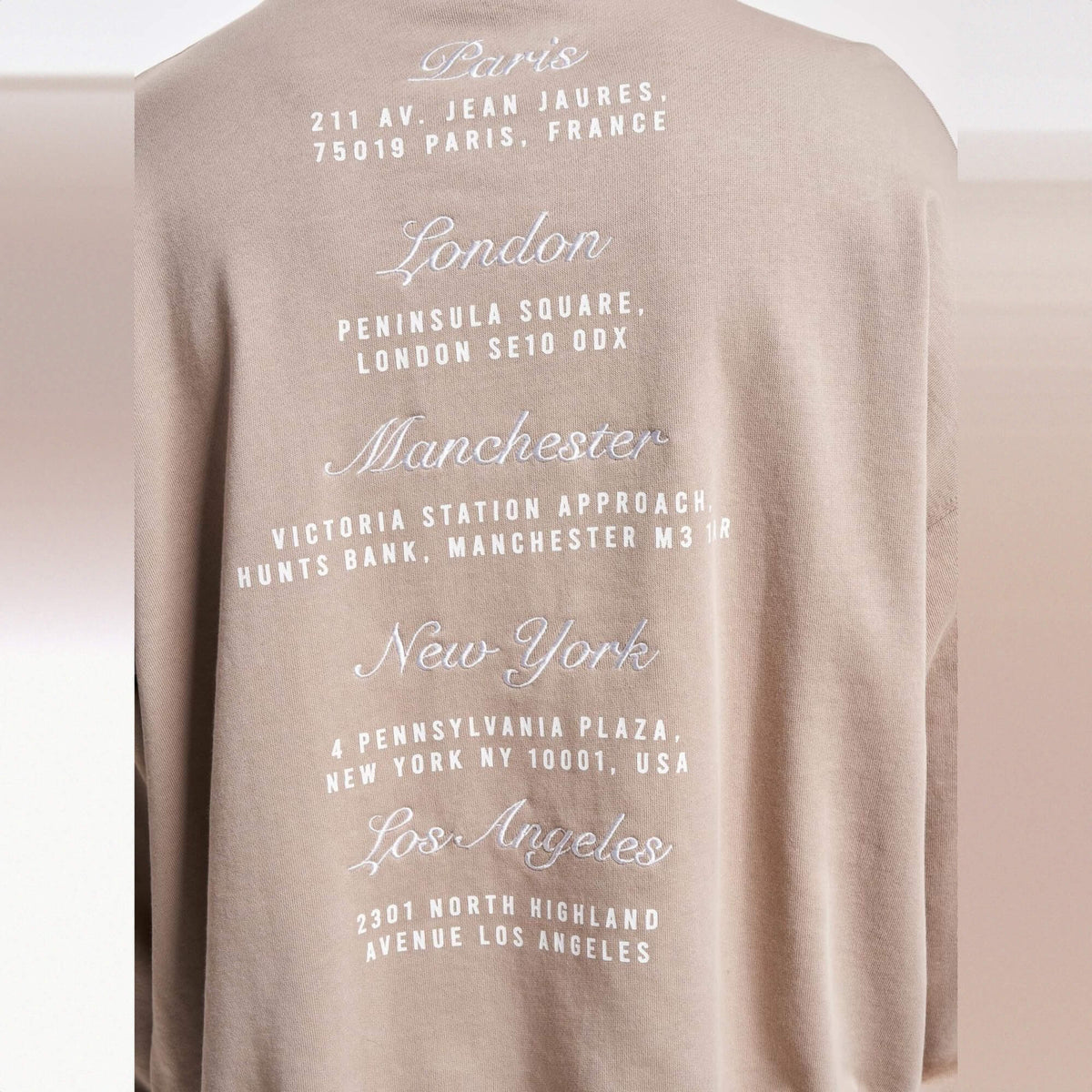 Pánska mikina The Couture Club Varsity Puff Print Crew béžová