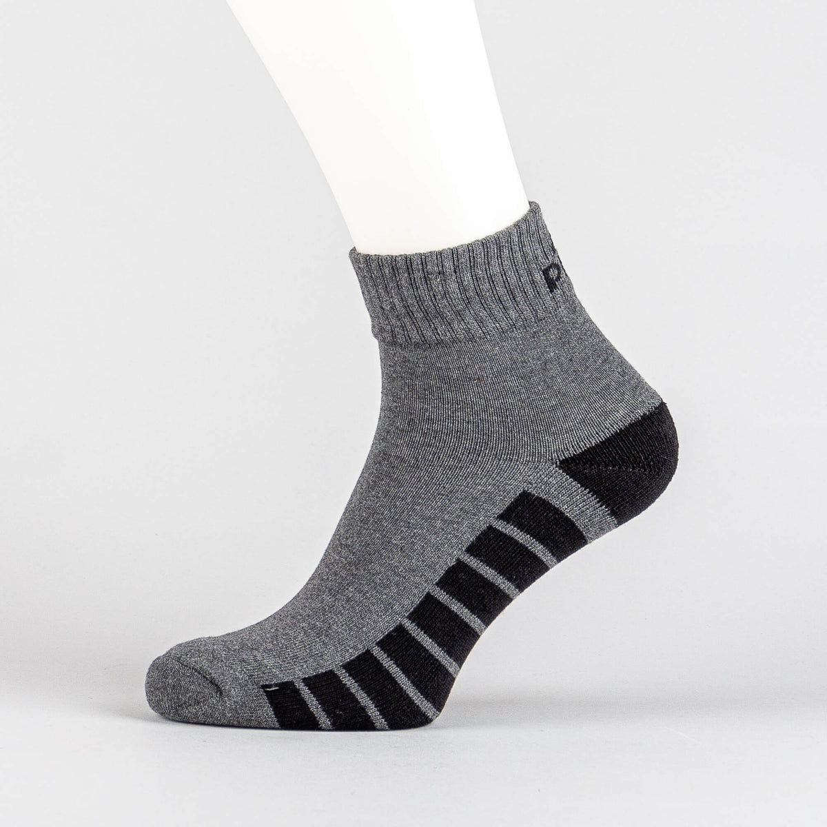 Pánske športové ponožky PEAK Medium Cut Socks tmavosivé