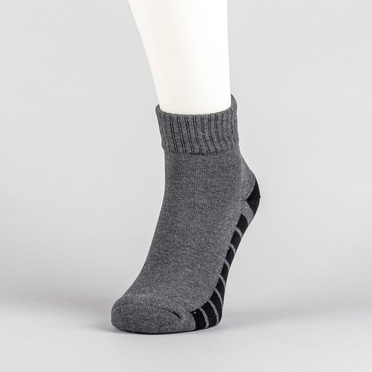 Pánske športové ponožky PEAK Medium Cut Socks tmavosivé