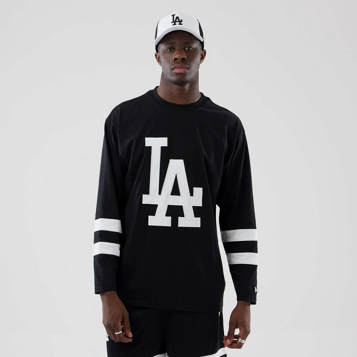 Tričko NEW ERA LA Dodgers MLB Black Oversized Long Sleeve T-Shirt čierne