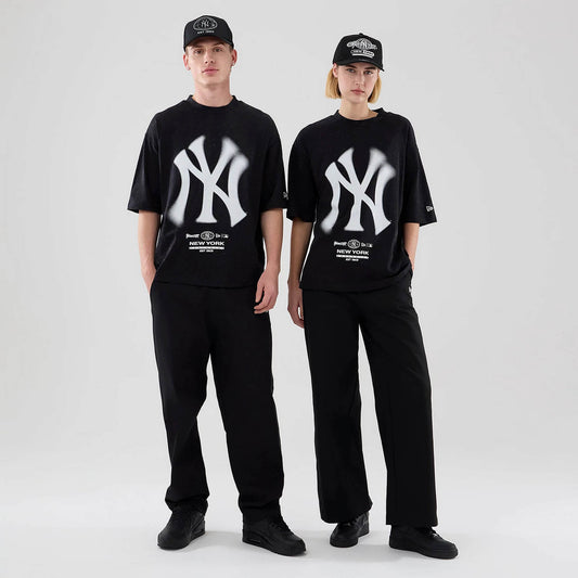 Tričko NEW ERA New York Yankees MLB Graphic Boxy Black T-Shirt čierne