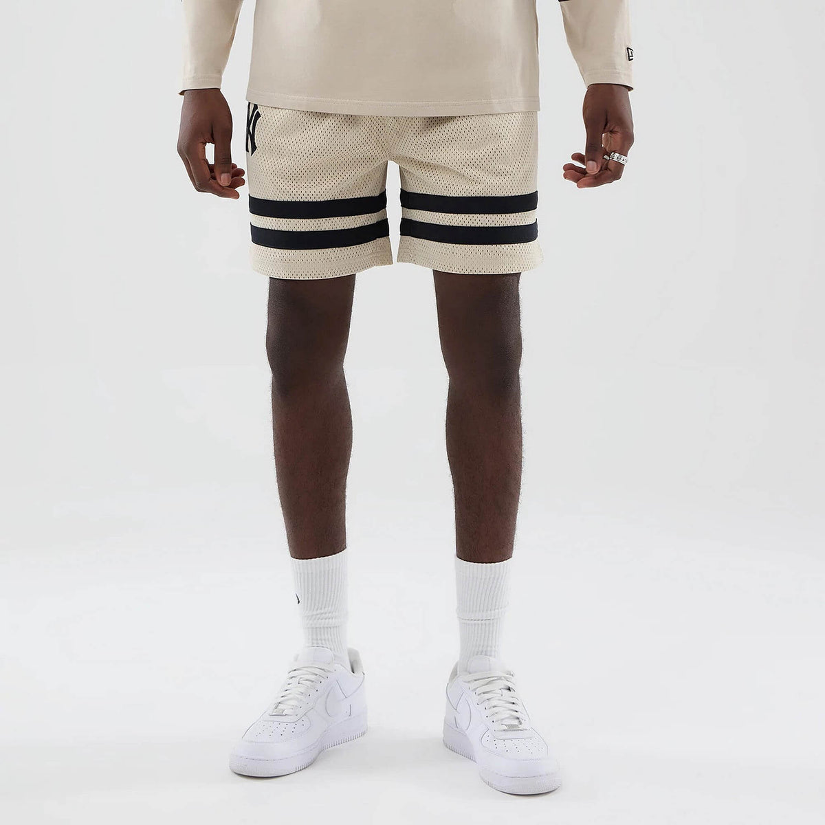 Kraťasy NEW ERA New York Yankees MLB Light Beige Oversized Mesh Shorts béžové