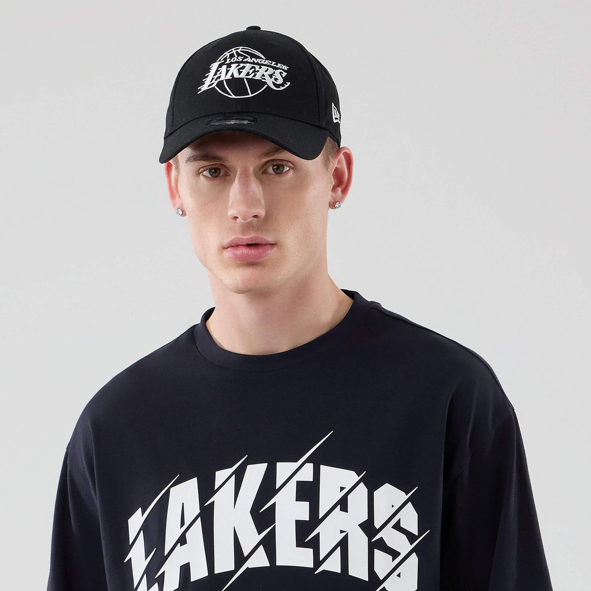 Tričko NEW ERA LA Lakers NBA Core Plus Navy Oversized T-Shirt tmavomodré