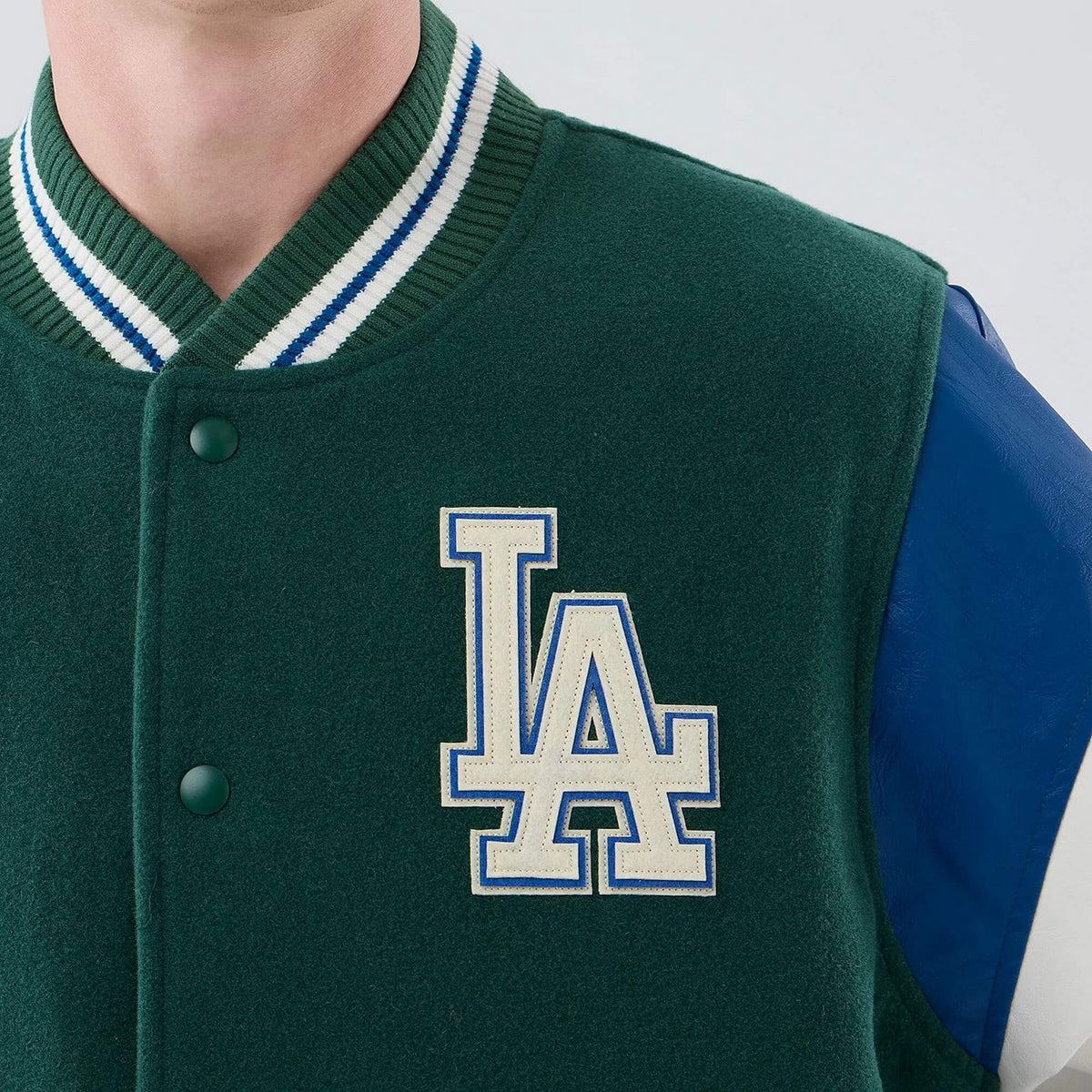 Bunda NEW ERA LA Dodgers MLB Varsity Dark Green Jacket tmavozelená