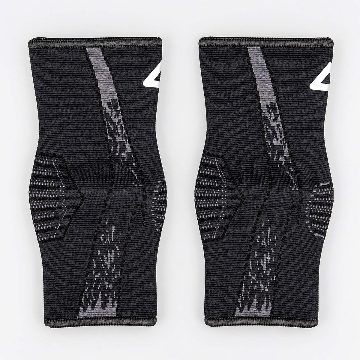 Elastický chránič členka PEAK Ankle Protector čierny