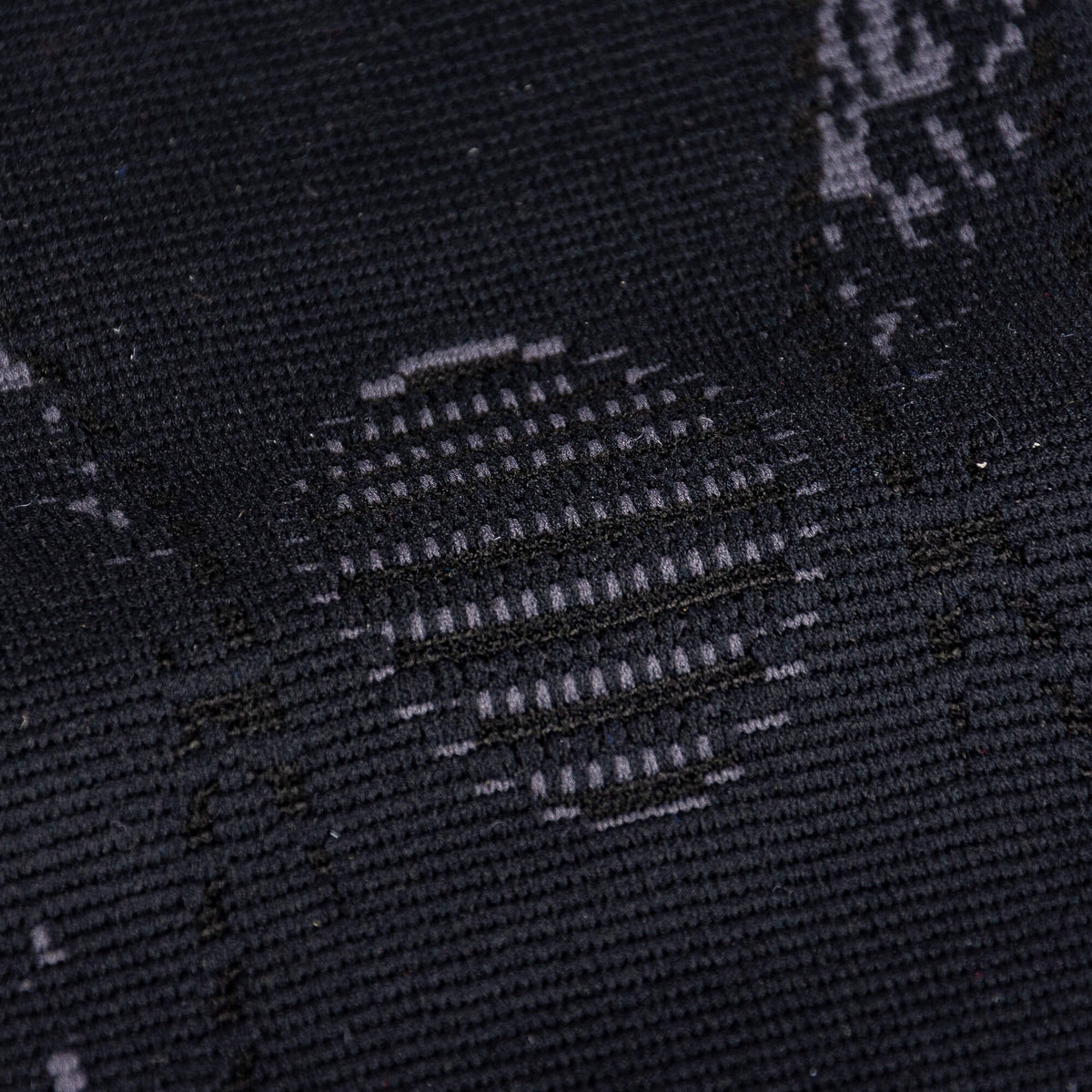 Elastický chránič lakťa PEAK Elbow Protector čierny