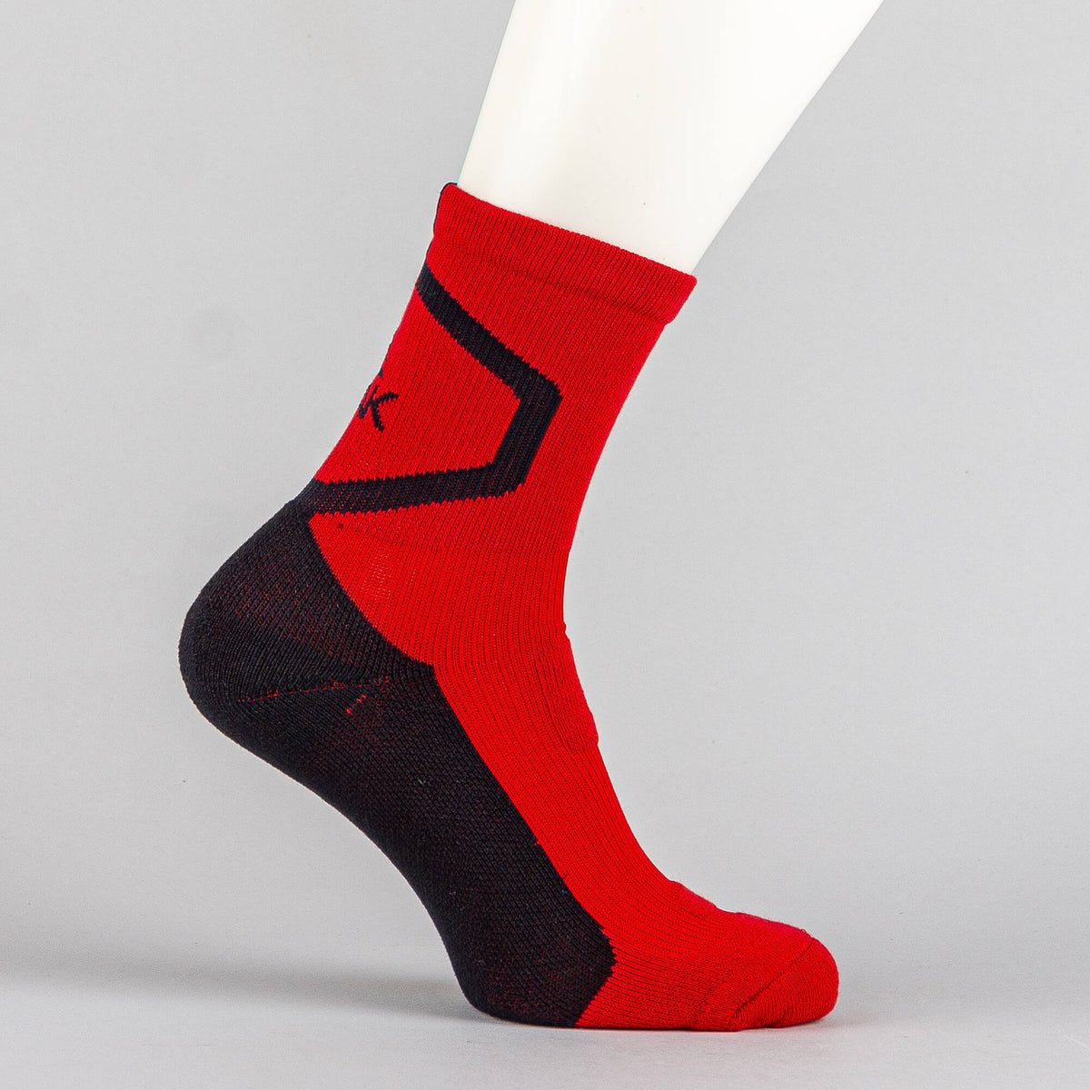 Basketbalové ponožky PEAK Basketball Pro Socks červeno-čierne