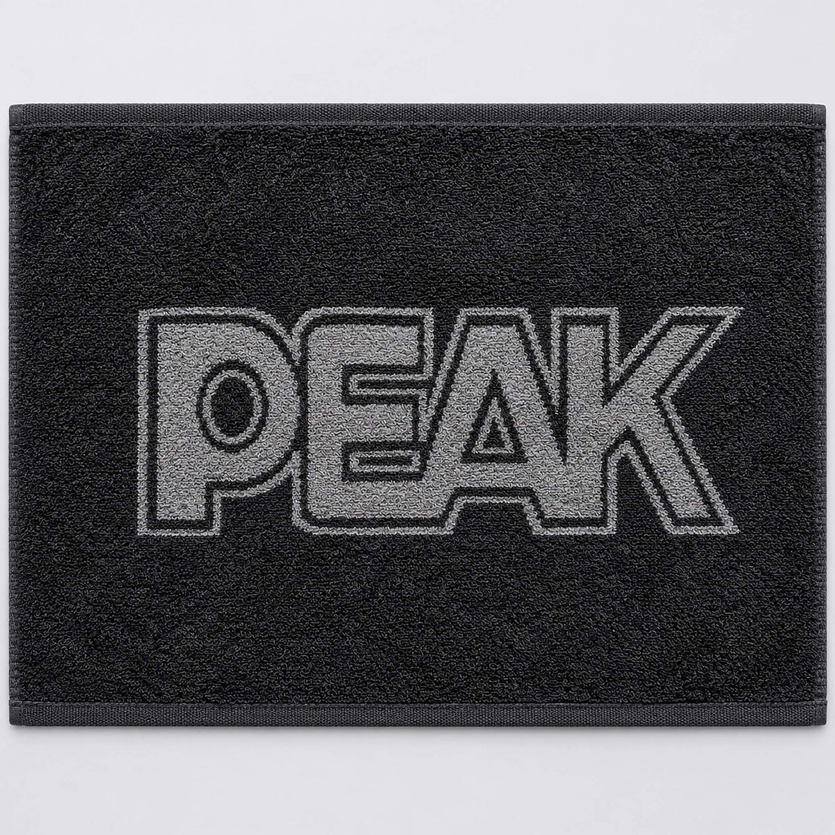 Športový uterák PEAK Teamline Bench Towel čierno-sivý
