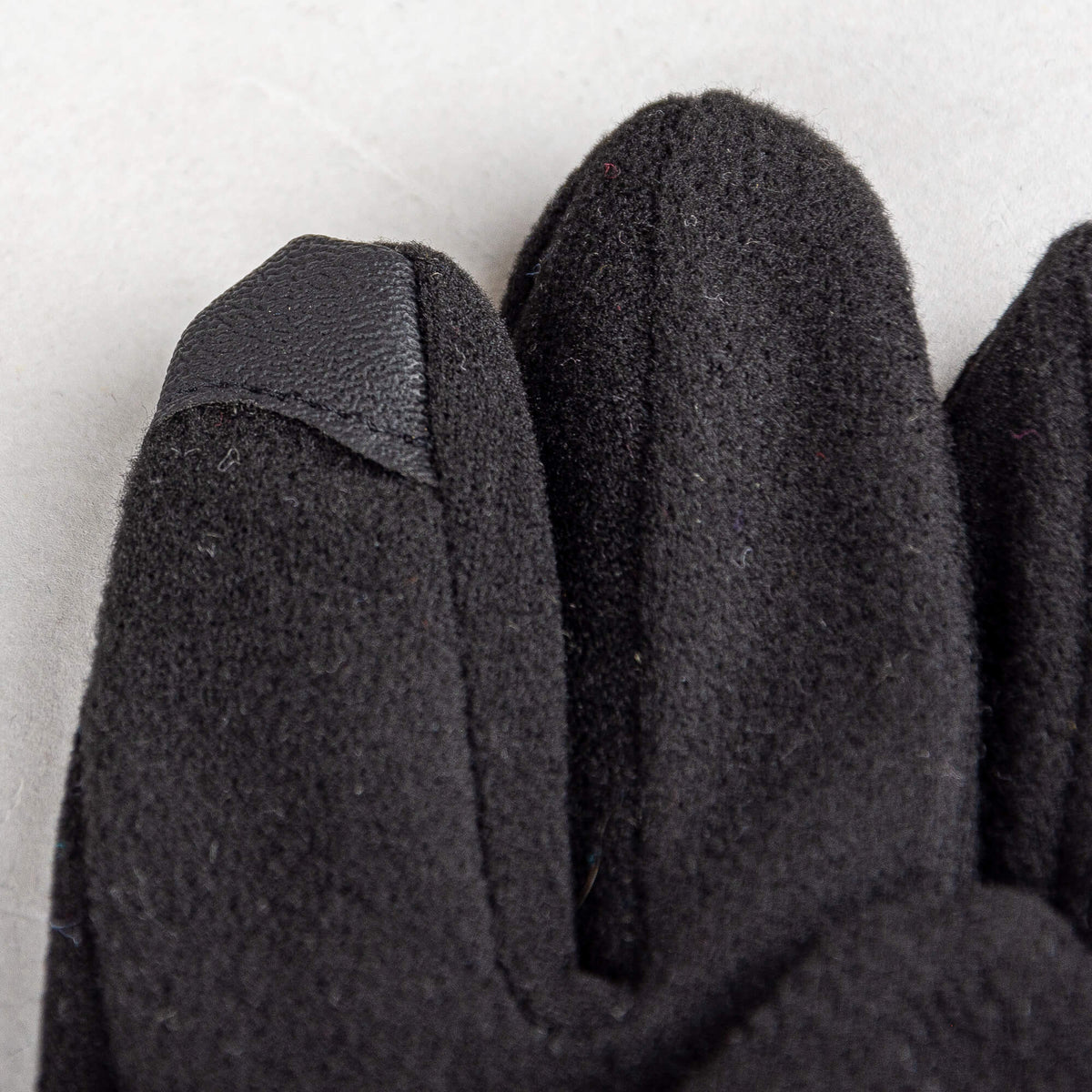 Dámske flísové rukavice PEAK Sports Glove čierne