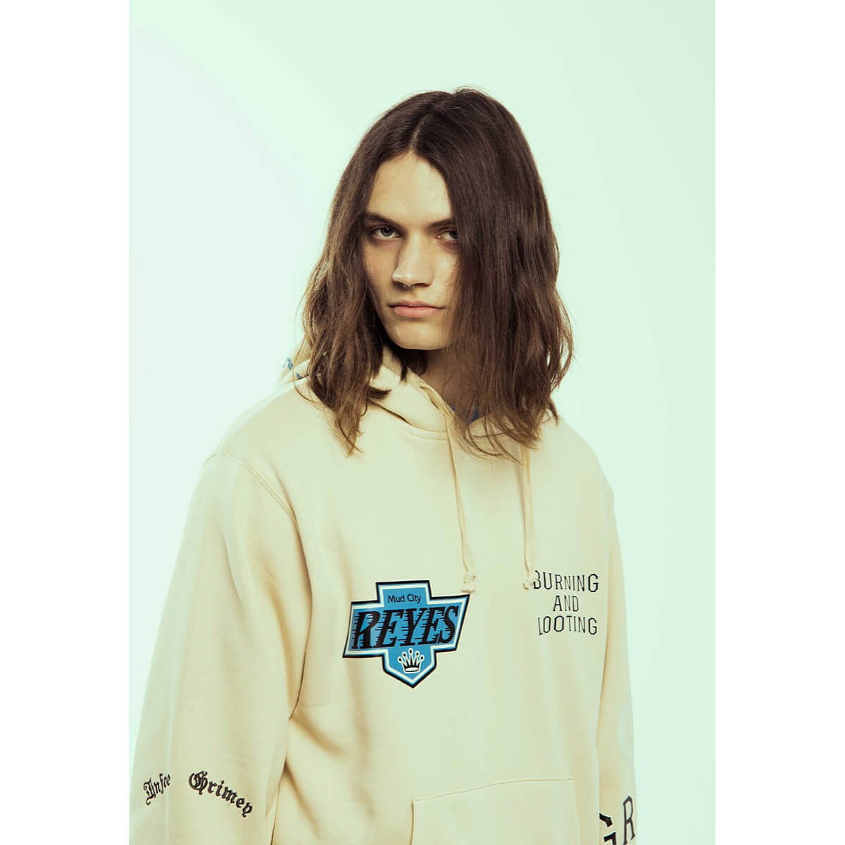 Mikina s kapucňou Grimey Wear Causing Panic Vintage Hoodie krémová