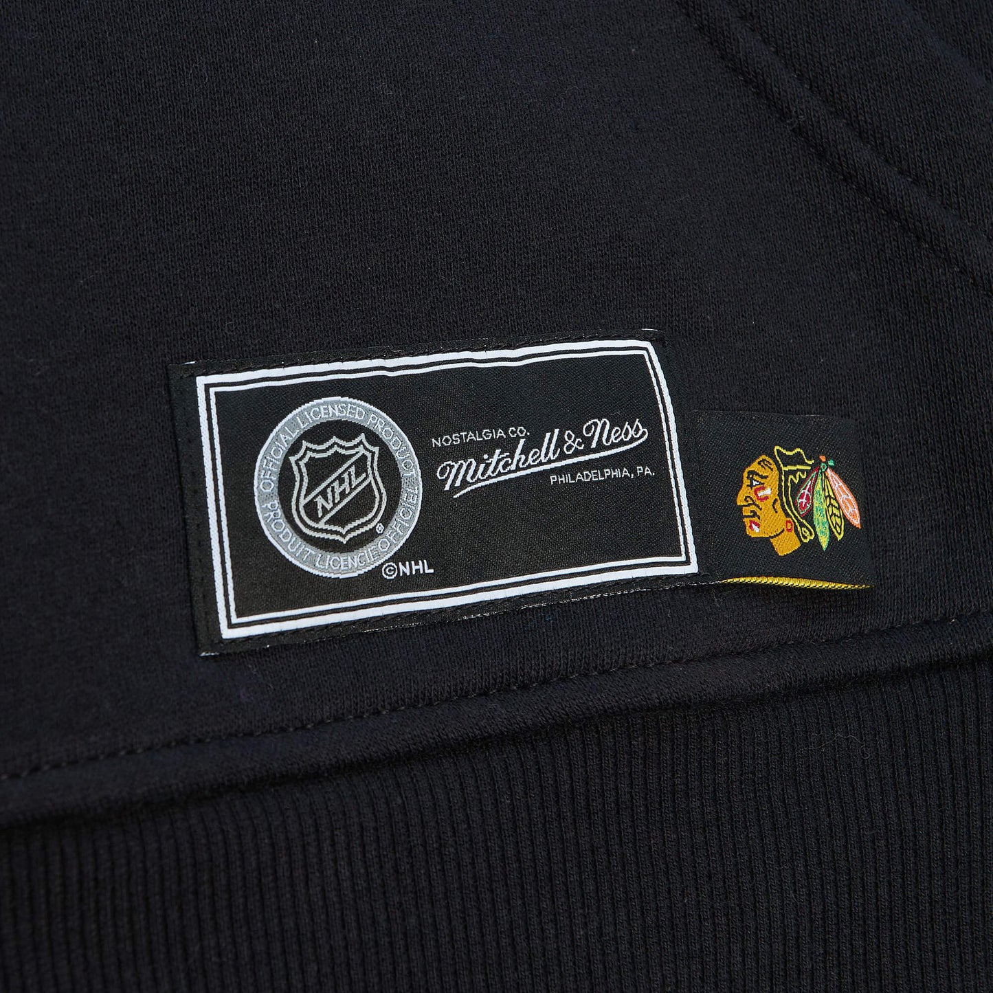 Detská mikina s kapucňou Mitchell & Ness NHL Big Face 7.0 Fashion Hoodie Chicago Blackhawks čierna