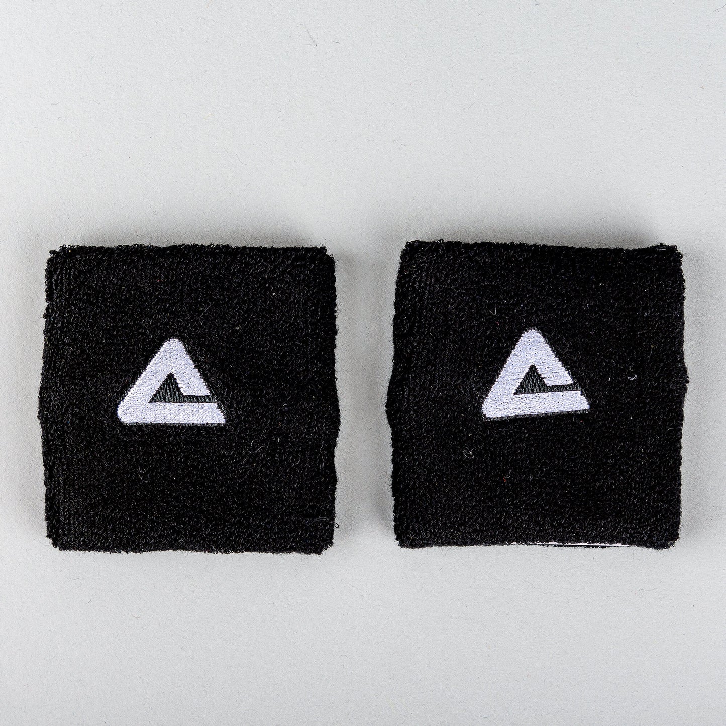 Potítko Peak Wristband (8x8 cm) čierne