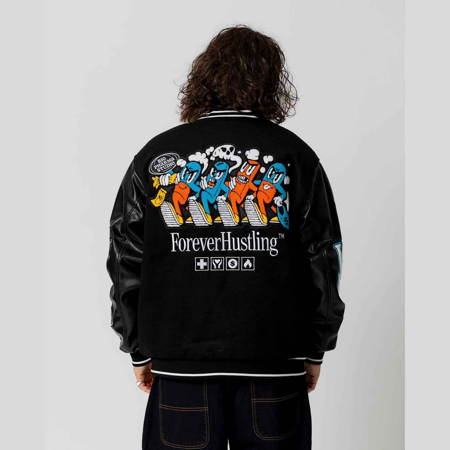 Bunda bomber Jacker Big Pharma Varsity Jacket Black čierna