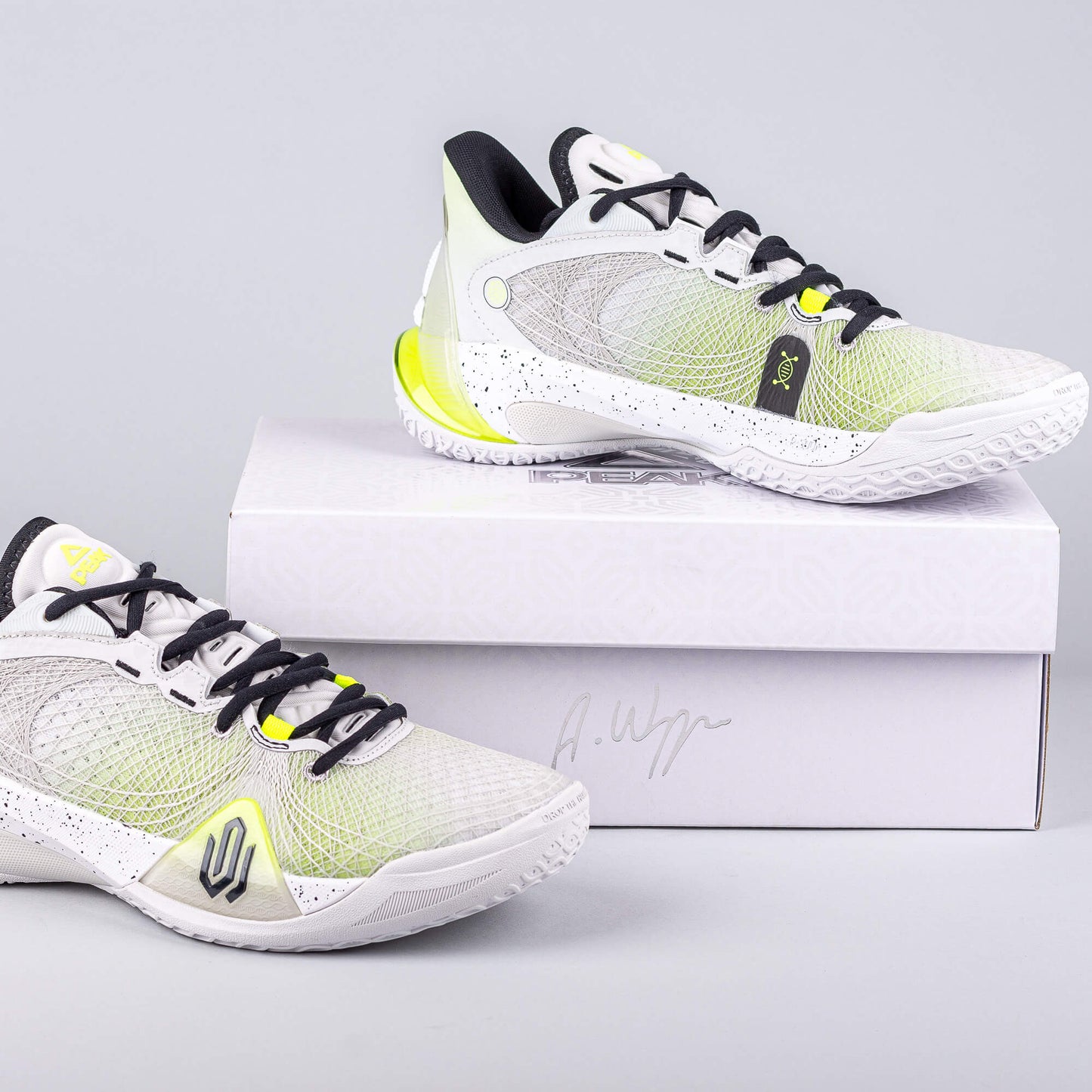 Basketbalové tenisky Peak Basketball Match Shoes Wiggins AW-Talent 2 Lt.Grey/Fluorescent Green