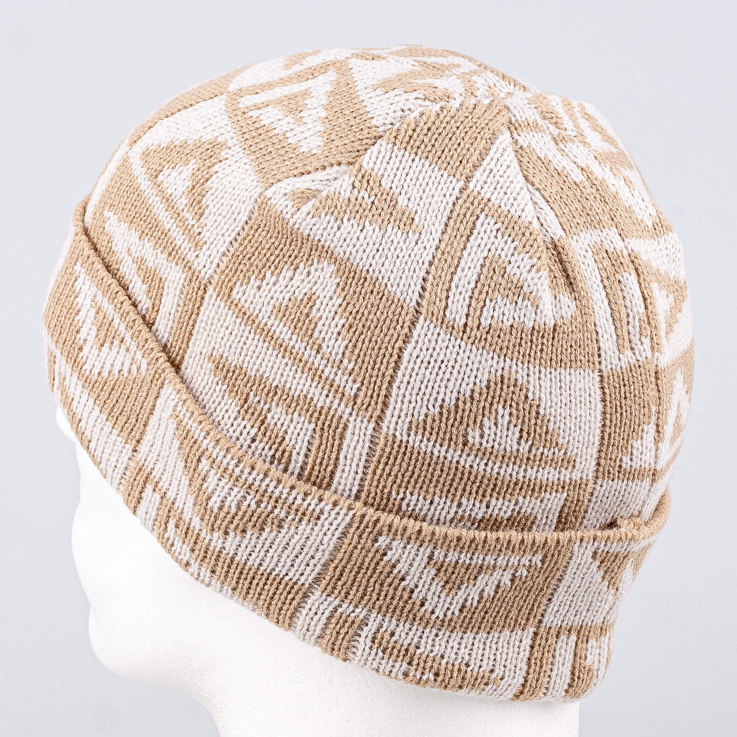 Peak Pletená Zimná Čiapka (Knitted Hat) White Beige