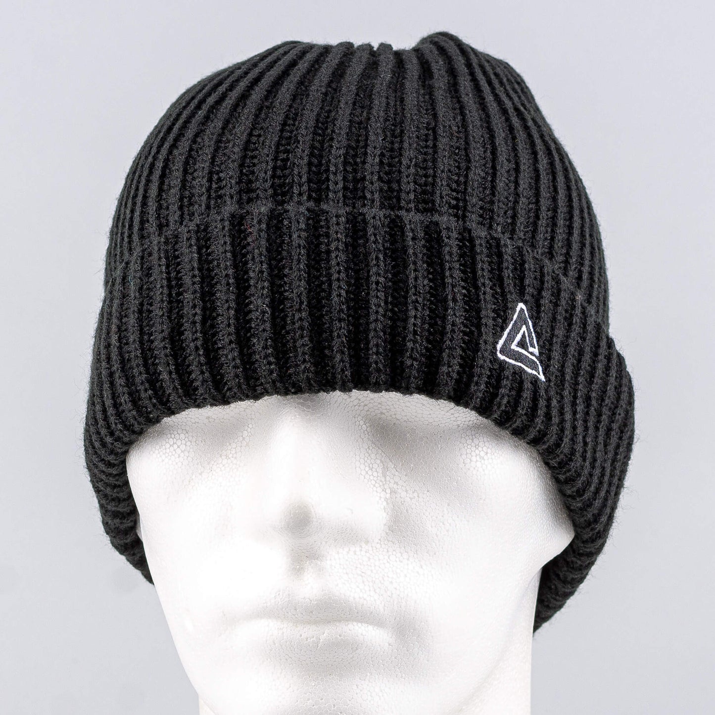 Peak Pletená Zimná Čiapka (Knitted Hat) Black