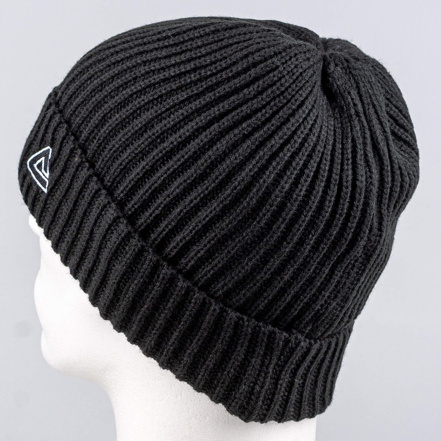 Peak Pletená Zimná Čiapka (Knitted Hat) Black