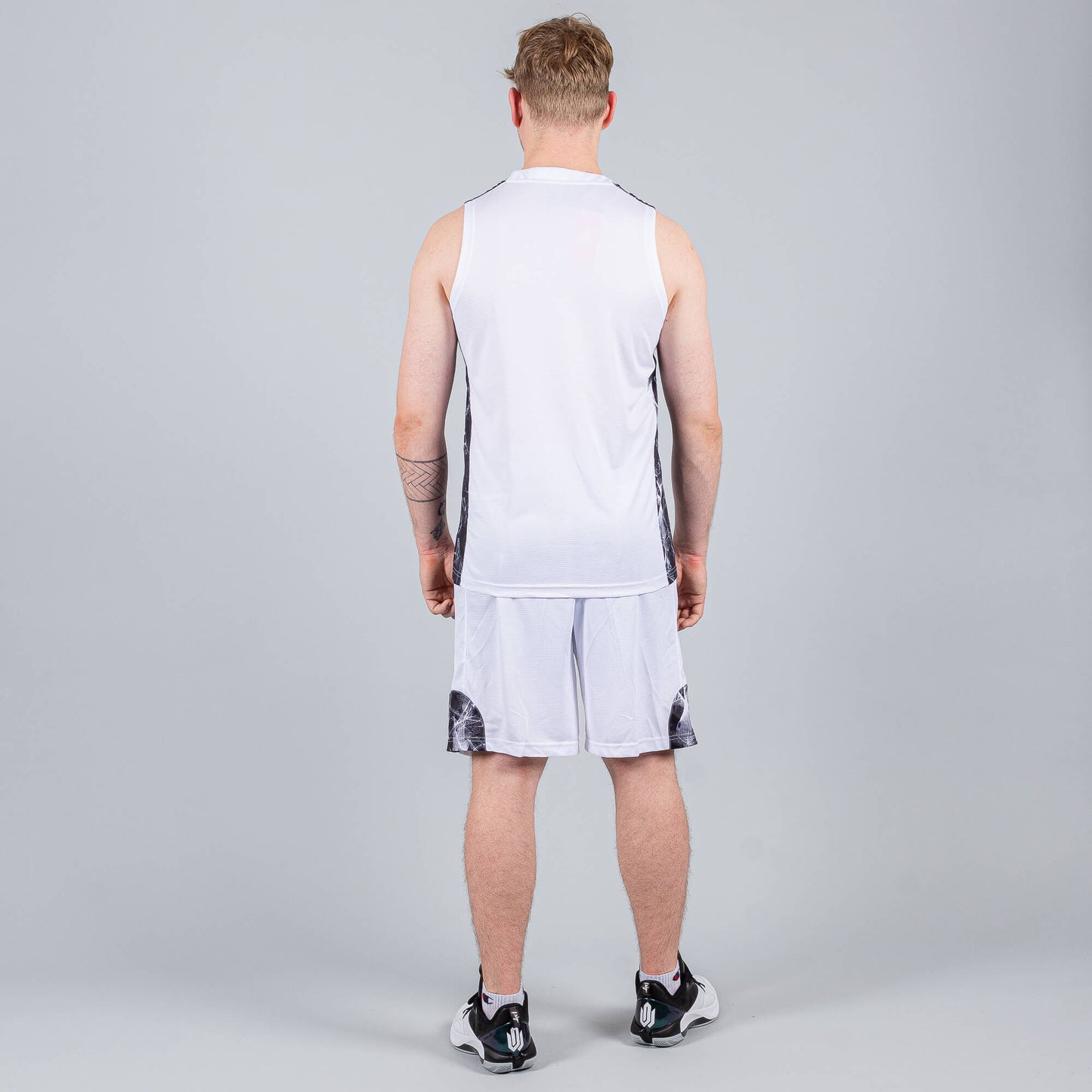 Basketbalová súprava (dres + trenírky)  Peak Basketball Sets Match biela