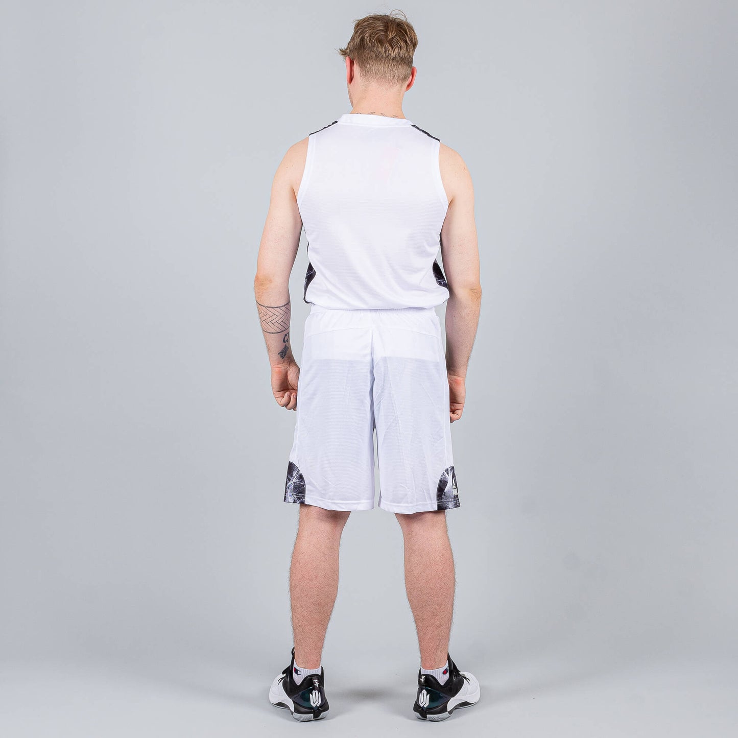 Basketbalová súprava (dres + trenírky)  Peak Basketball Sets Match biela