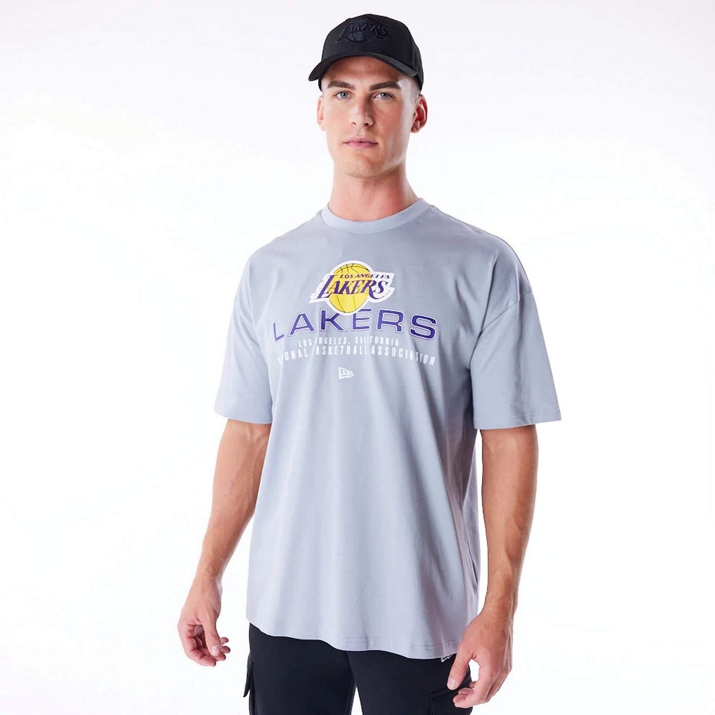 Tričko New Era NBA Los Angeles Lakers Tech Grey Oversized T-Shirt šedé
