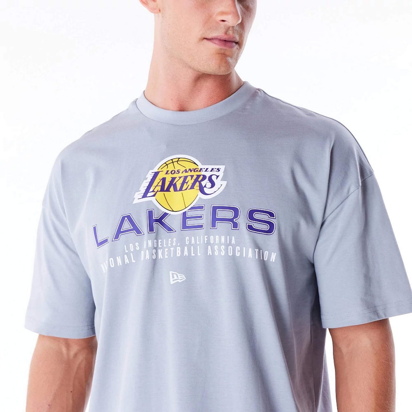 Tričko New Era NBA Los Angeles Lakers Tech Grey Oversized T-Shirt šedé