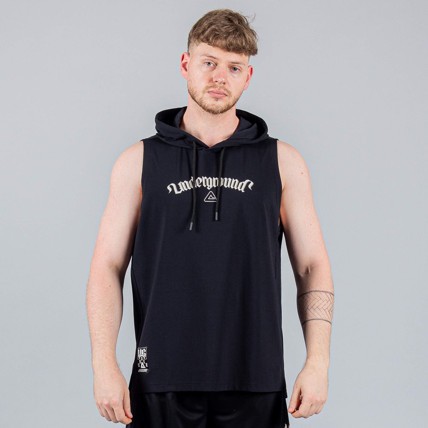 Vesta s kapucňou Peak Basketball Underground BLACK