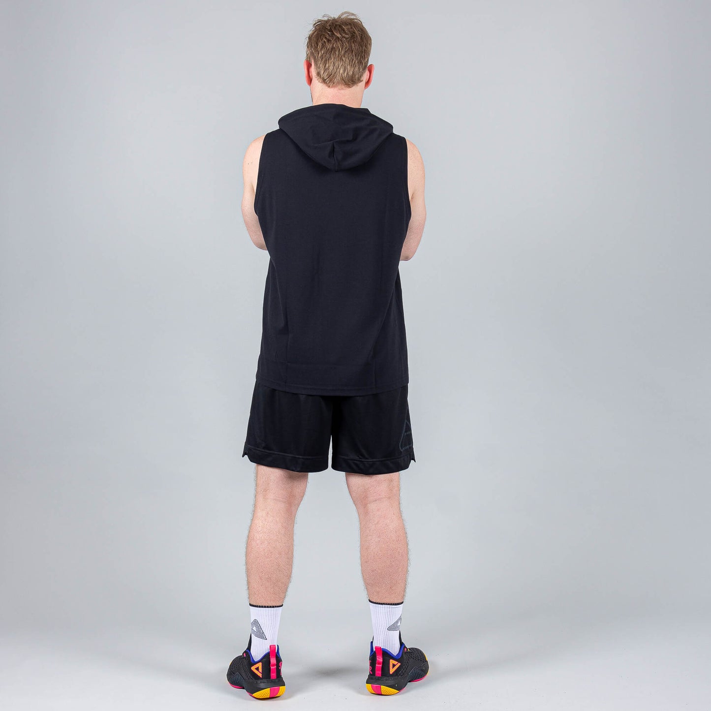 Vesta s kapucňou Peak Basketball Underground BLACK