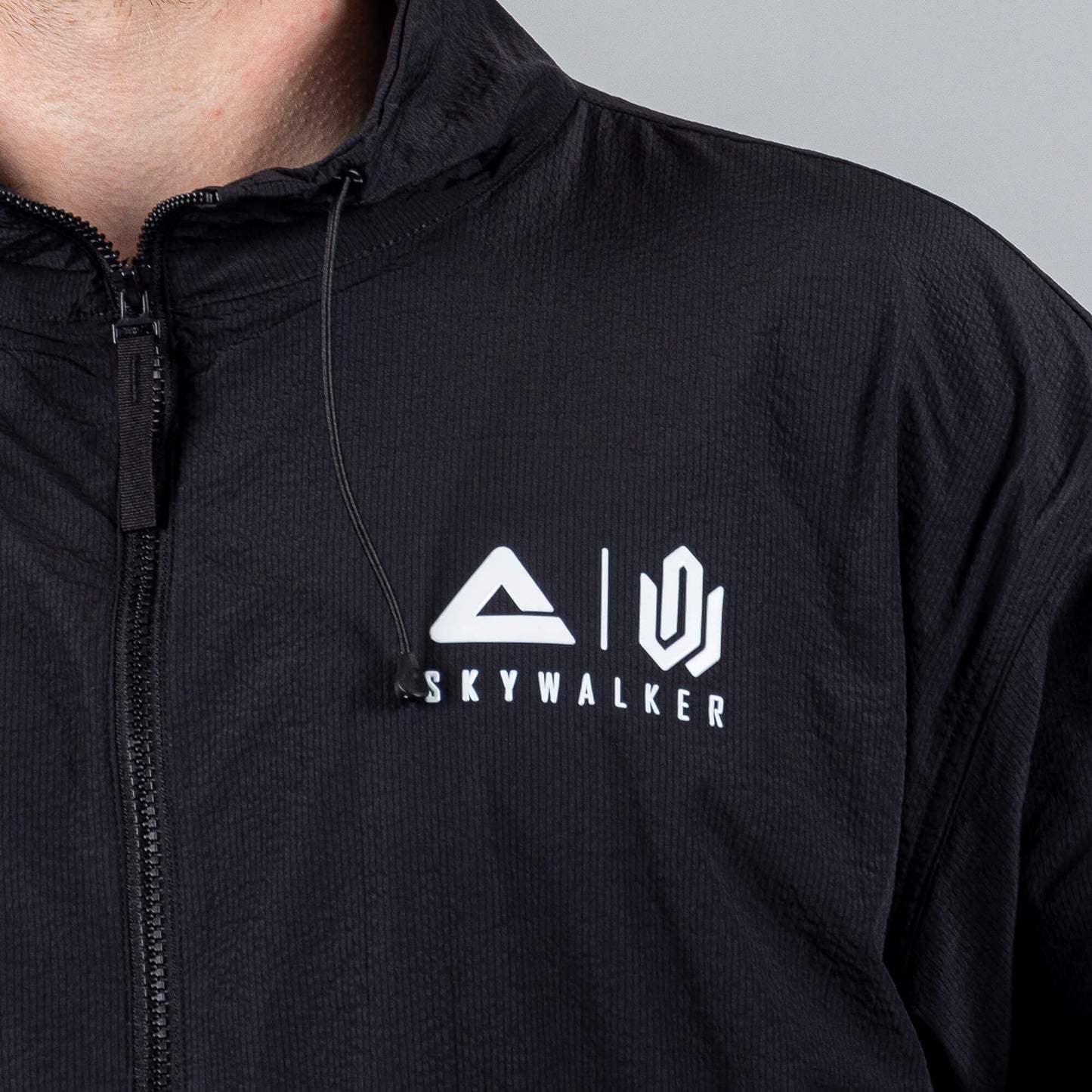 Pánska bunda Peak Ligth wind Jacket Wiggins BLACK