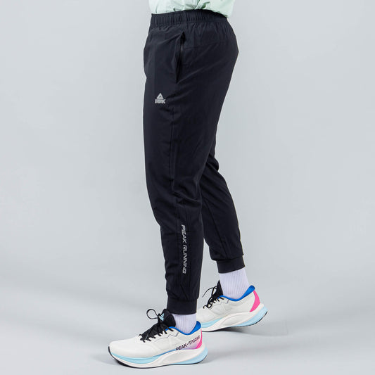 Bežecké tepláky PEAK P-DRY čierne BLACK