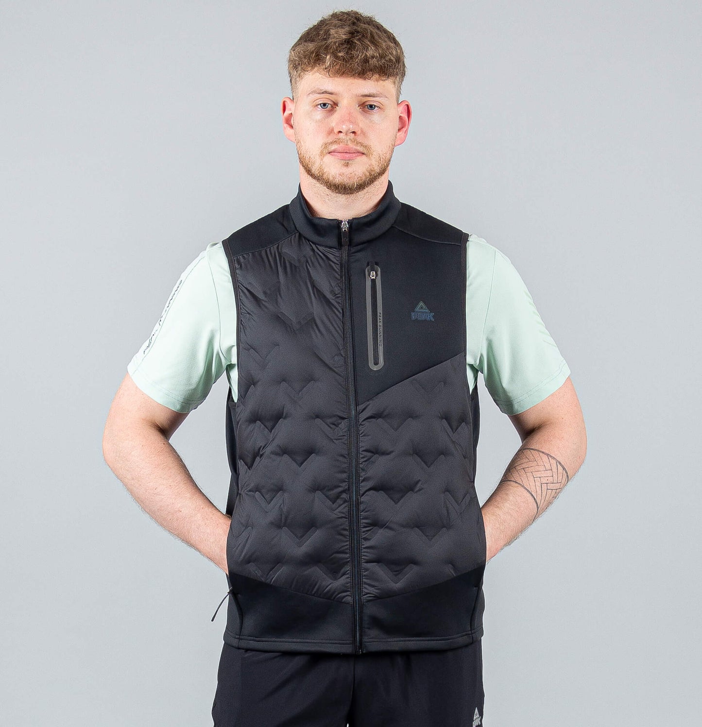 Bežecká páperová vesta Peak (Down Waistcoat) Black