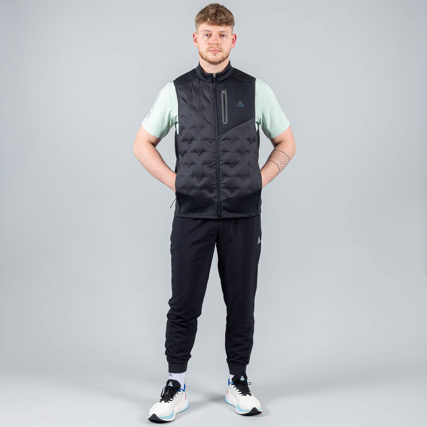 Bežecká páperová vesta Peak (Down Waistcoat) Black